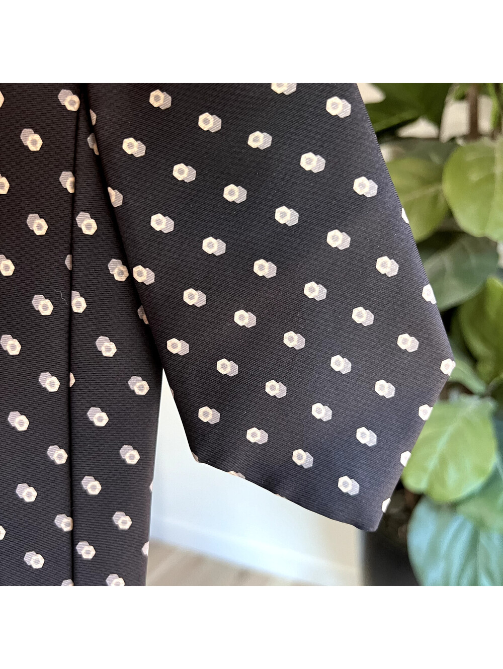 Vintage Pierre Cardin Mens 1980's Navy Geometric Shapes Silk Necktie